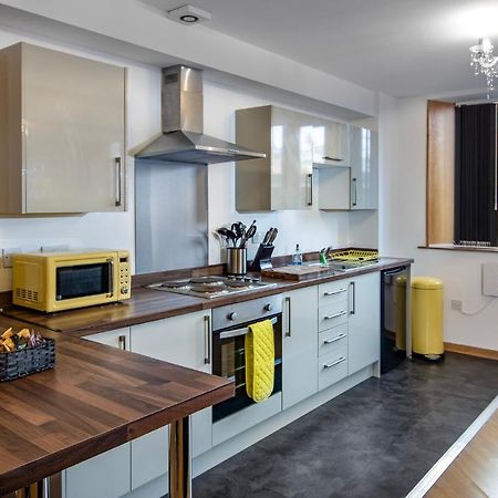 Super Spacious Church Conversion Close To Tower Blackpool Buitenkant foto